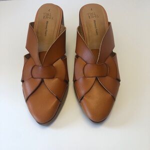 New Time In Tru Mules Tan Brown Memory Foam Footbed Women’s Size 7 Sandals